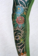 入れ墨　和彫り　足