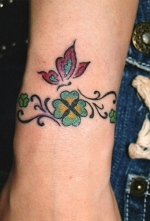 刺青洋彫り　手首