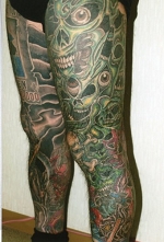 刺青洋彫り　両足