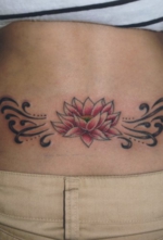刺青洋彫り　腰
