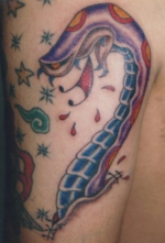 タトゥー 洋彫り 腕