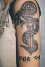 タトゥー 洋彫り 腕