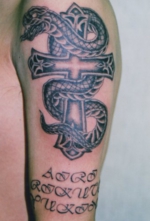 タトゥー 洋彫り 腕