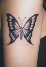 タトゥー 洋彫り 腰