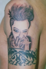 タトゥー 洋彫り 腕