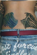 タトゥー 洋彫り 腰