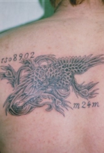 タトゥー 洋彫り  背中