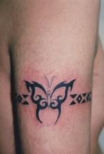 タトゥー 洋彫り 腕